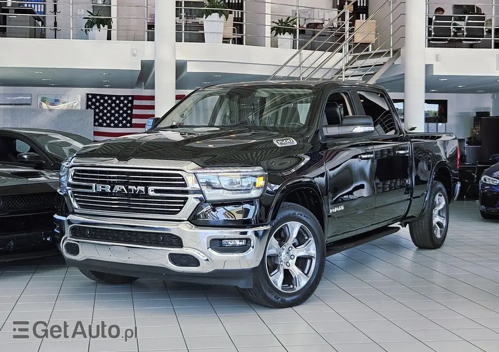 RAM 1500 5.7 Crew Cab Laramie