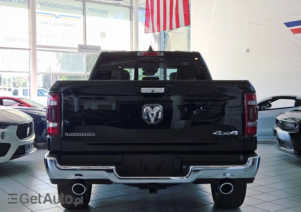 RAM 1500 5.7 Crew Cab Laramie