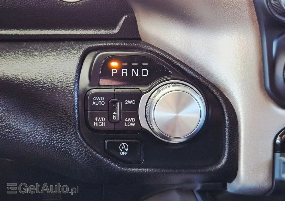 RAM 1500 5.7 Crew Cab Laramie