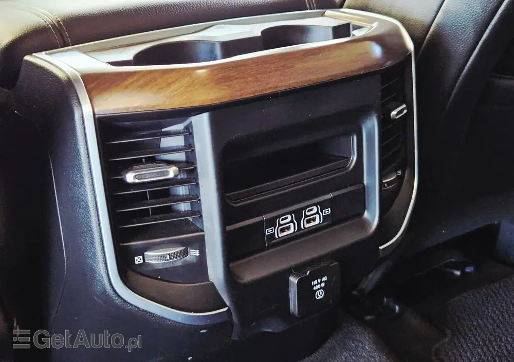 RAM 1500 5.7 Crew Cab Laramie