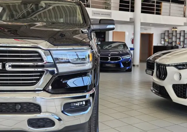 RAM 1500 5.7 Crew Cab Laramie