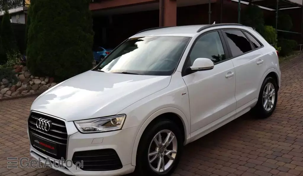 AUDI Q3 