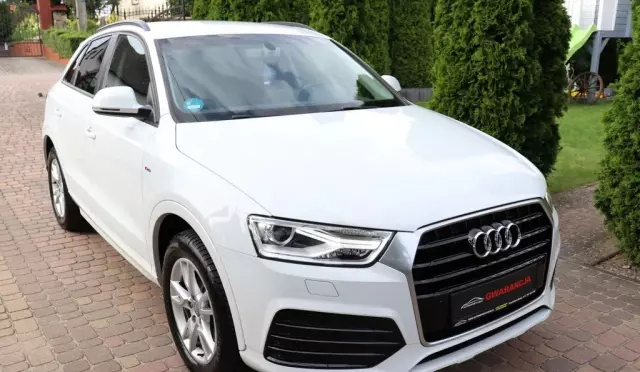 AUDI Q3 