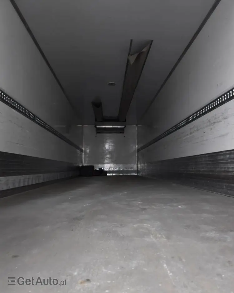 RENAULT PREMIUM 26.380 6X2 CHŁODNIA IZOTERMA 23 PALETY 