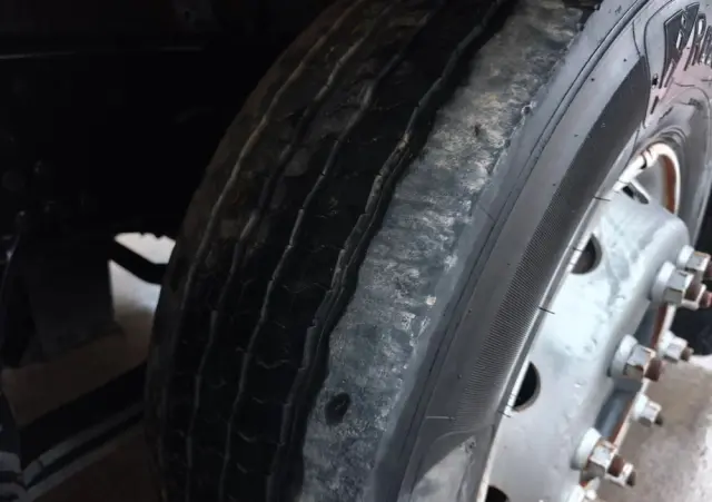 RENAULT PREMIUM 26.380 6X2 CHŁODNIA IZOTERMA 23 PALETY 