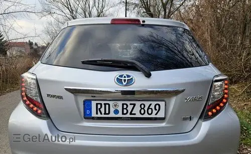 TOYOTA Yaris 