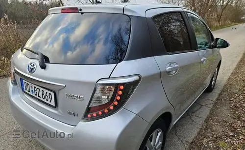 TOYOTA Yaris 