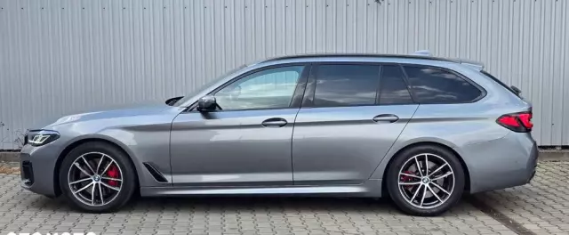 BMW Seria 5 520d xDrive Touring M Sport Edition