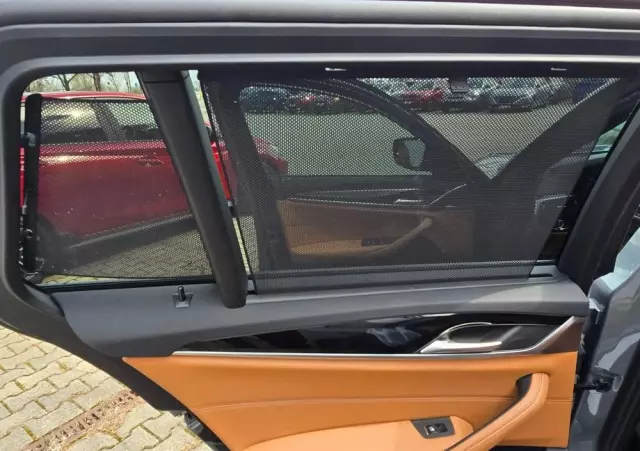 BMW Seria 5 520d xDrive Touring M Sport Edition