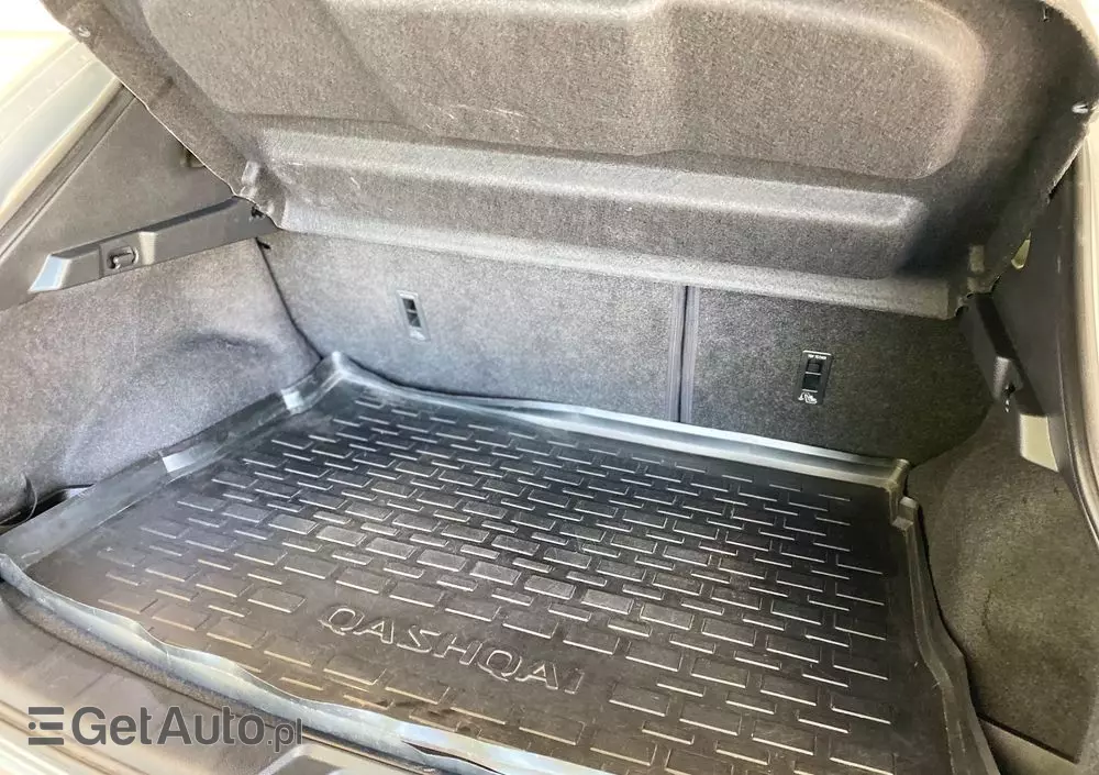 NISSAN Qashqai 1.6 dCi Xtronic N-Connecta