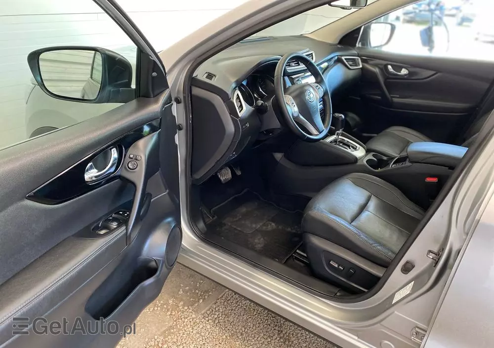 NISSAN Qashqai 1.6 dCi Xtronic N-Connecta