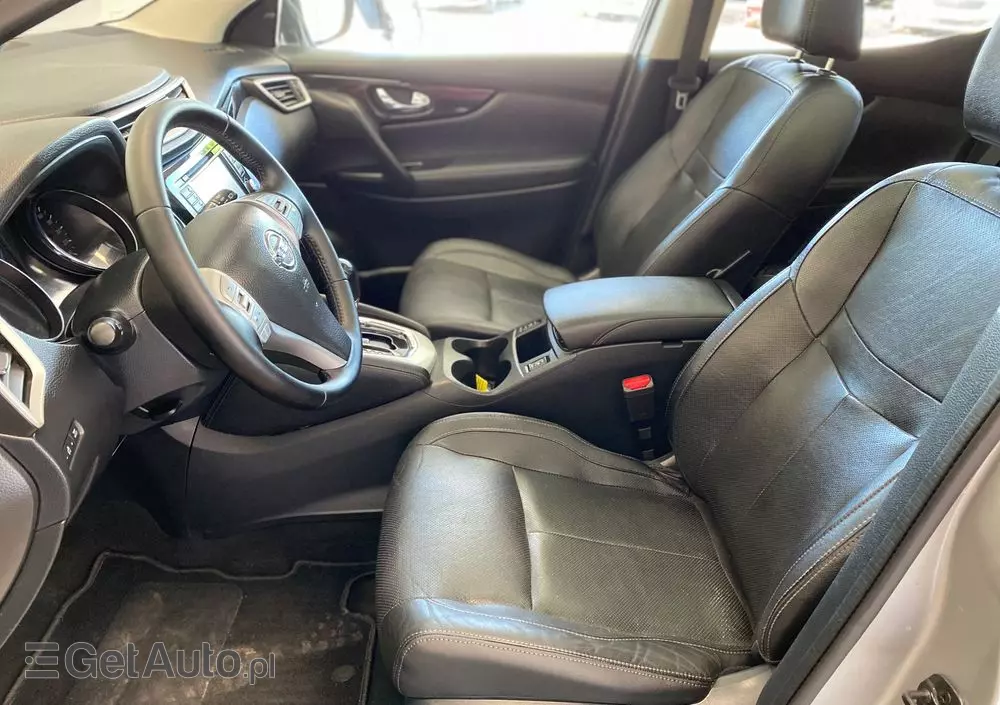 NISSAN Qashqai 1.6 dCi Xtronic N-Connecta