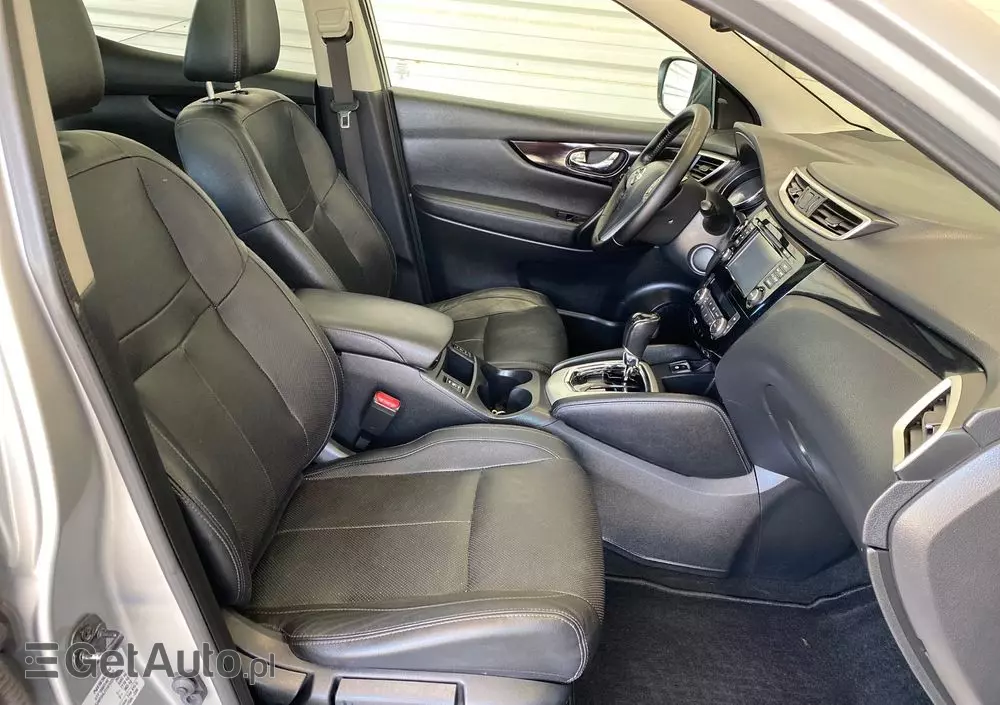NISSAN Qashqai 1.6 dCi Xtronic N-Connecta