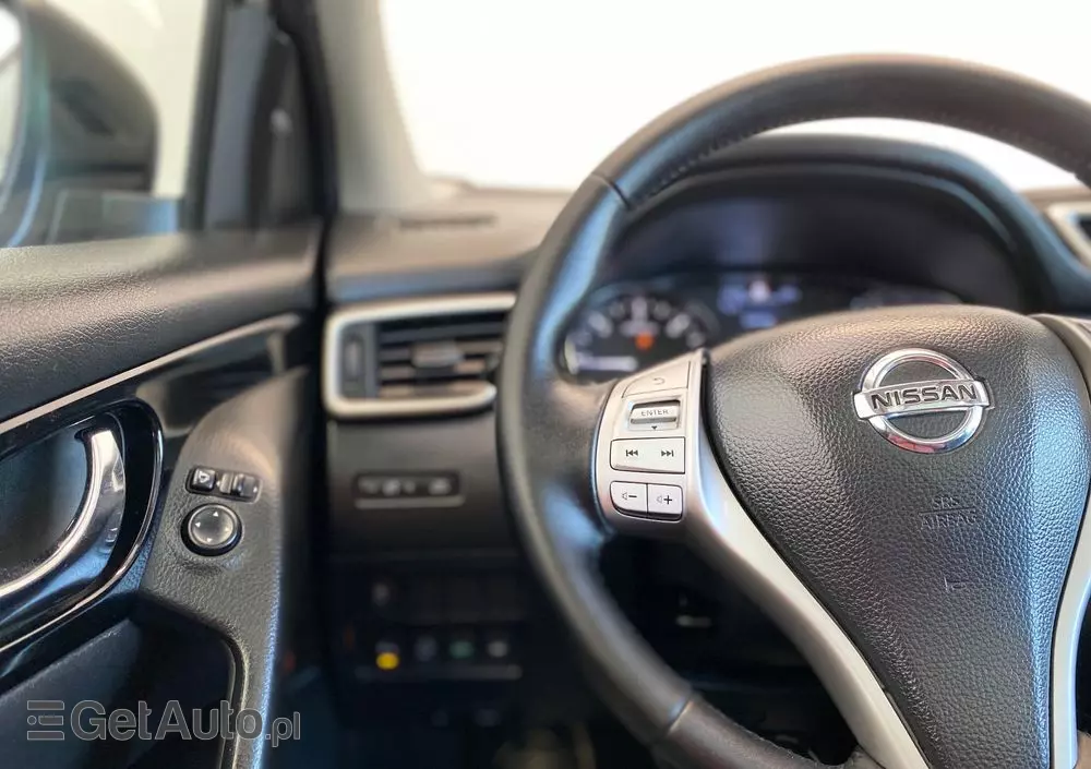 NISSAN Qashqai 1.6 dCi Xtronic N-Connecta