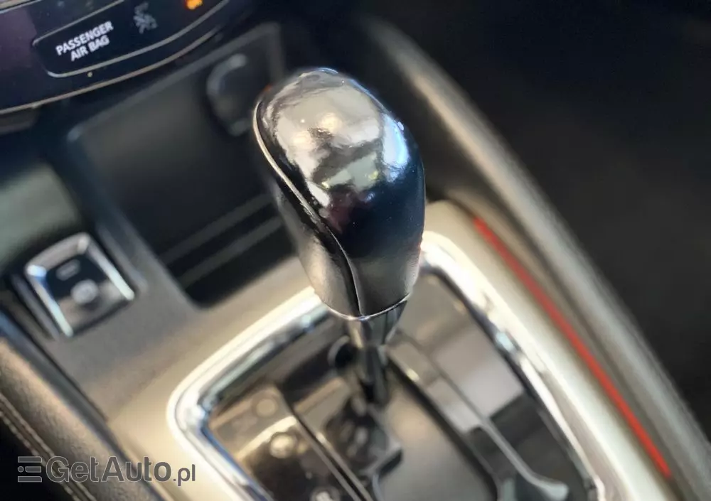NISSAN Qashqai 1.6 dCi Xtronic N-Connecta