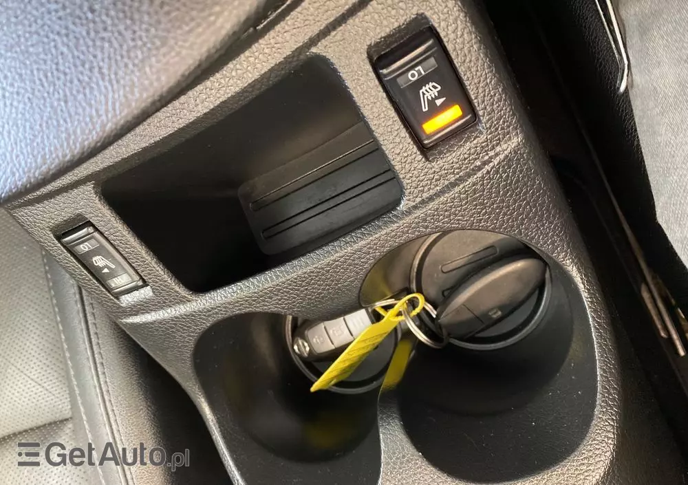 NISSAN Qashqai 1.6 dCi Xtronic N-Connecta