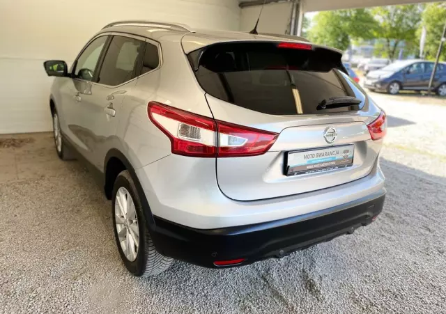 NISSAN Qashqai 1.6 dCi Xtronic N-Connecta