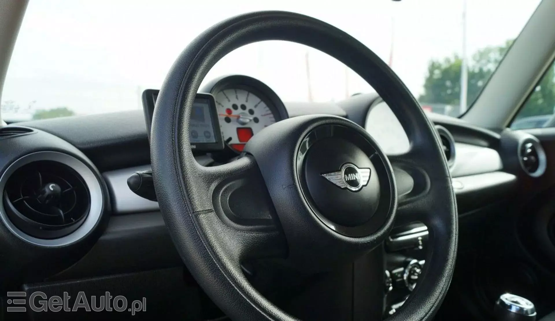 MINI ONE 