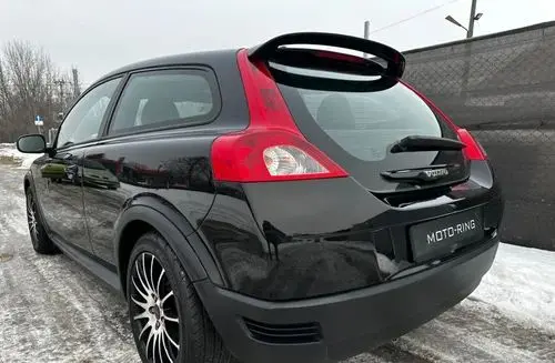 VOLVO C30 