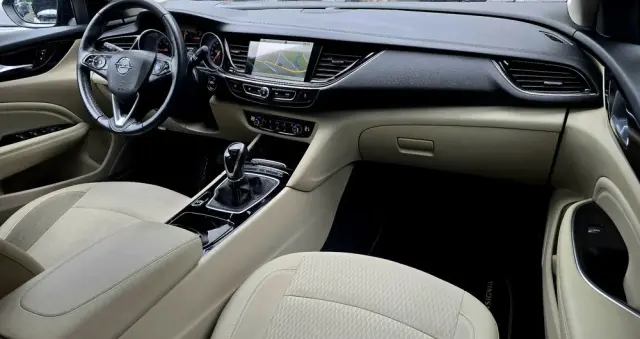 OPEL Insignia 1.5 Direct InjectionTurbo Business Innovation