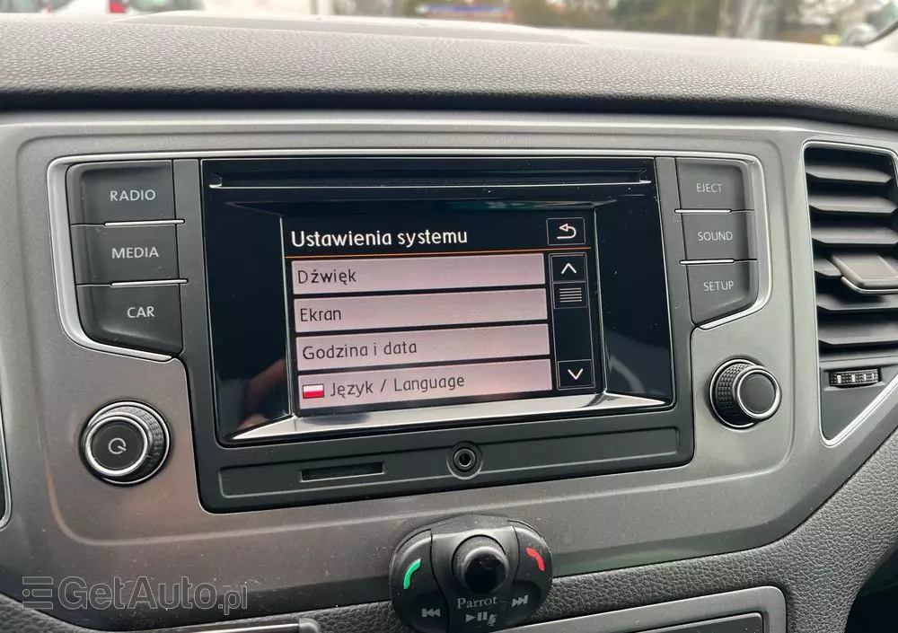 VOLKSWAGEN Golf Sportsvan 