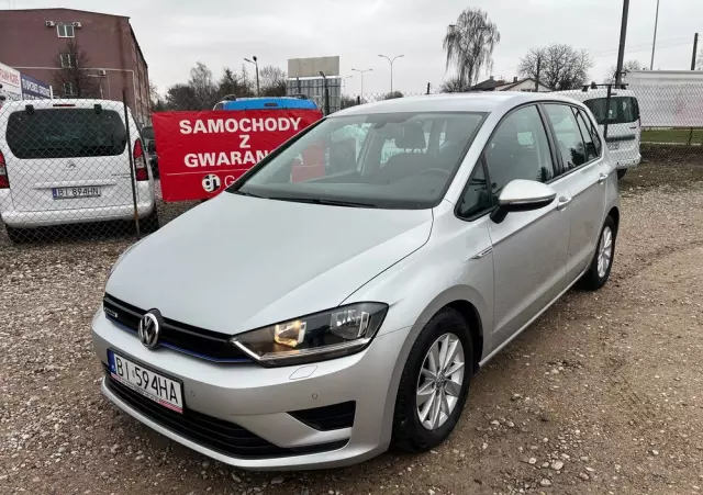 VOLKSWAGEN Golf Sportsvan 