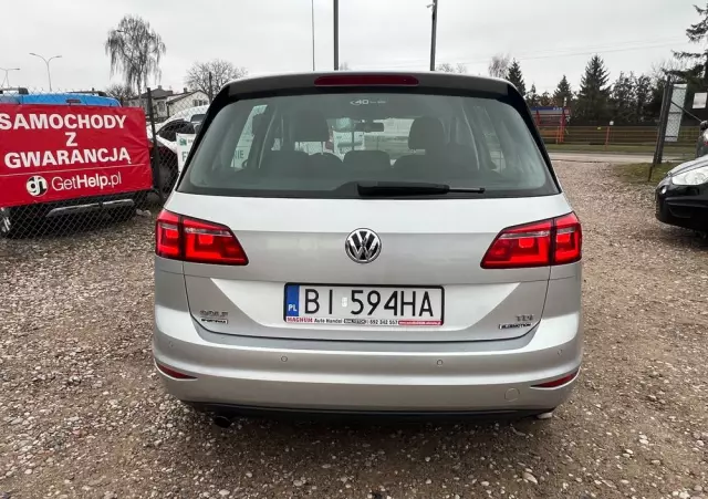 VOLKSWAGEN Golf Sportsvan 