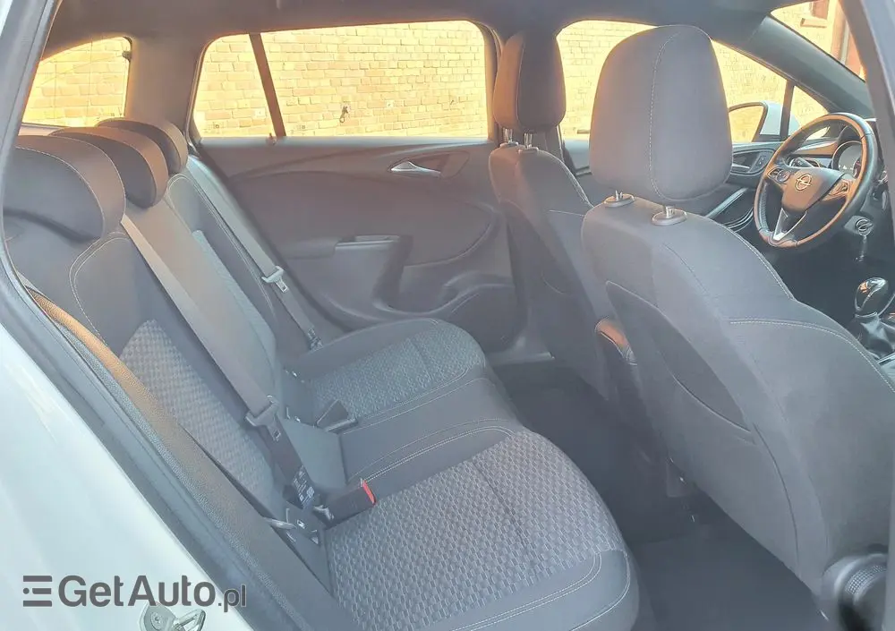 OPEL Astra 1.6 CDTI Sport