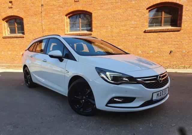 OPEL Astra 1.6 CDTI Sport