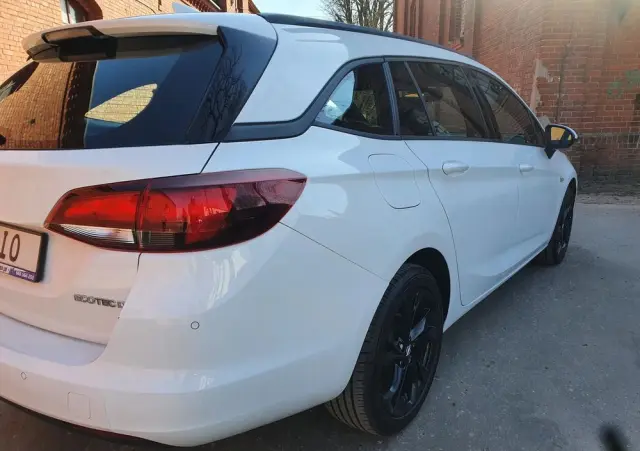 OPEL Astra 1.6 CDTI Sport