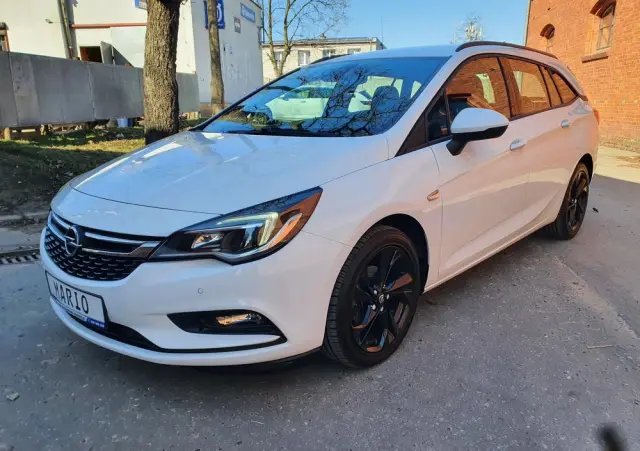 OPEL Astra 1.6 CDTI Sport
