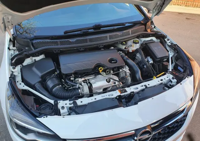 OPEL Astra 1.6 CDTI Sport