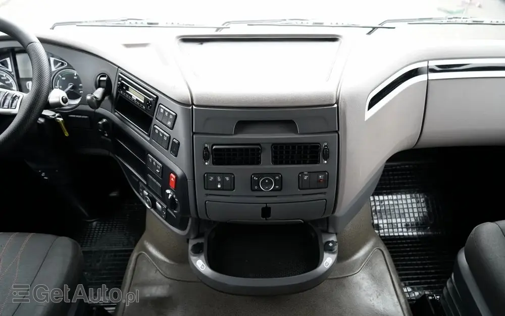 DAF XF 480 / BDF / 6X2 / / SSC / KLIMATYZACJA POSTOJOWA / OŚ PODNOSZONA / MEGA 