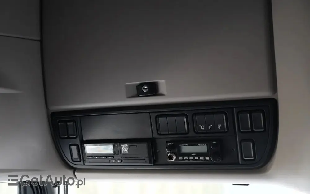 DAF XF 480 / BDF / 6X2 / / SSC / KLIMATYZACJA POSTOJOWA / OŚ PODNOSZONA / MEGA 