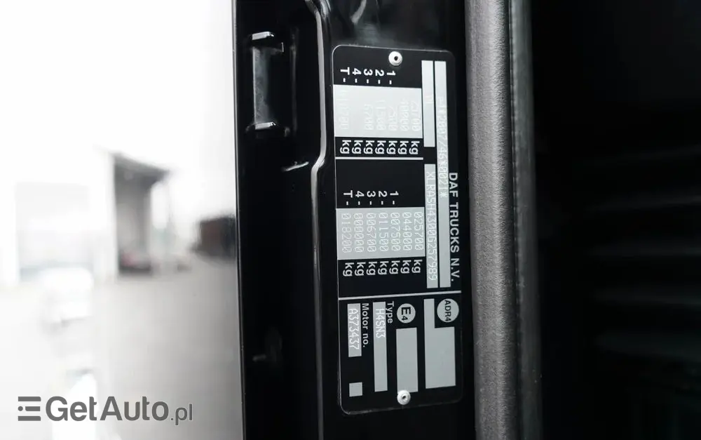 DAF XF 480 / BDF / 6X2 / / SSC / KLIMATYZACJA POSTOJOWA / OŚ PODNOSZONA / MEGA 