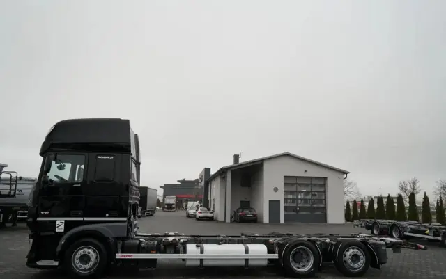 DAF XF 480 / BDF / 6X2 / / SSC / KLIMATYZACJA POSTOJOWA / OŚ PODNOSZONA / MEGA 