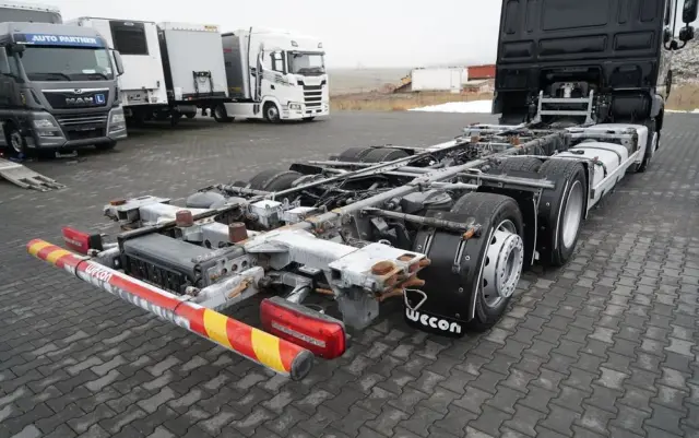 DAF XF 480 / BDF / 6X2 / / SSC / KLIMATYZACJA POSTOJOWA / OŚ PODNOSZONA / MEGA 