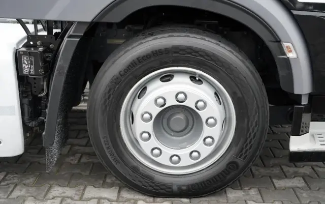 DAF XF 480 / BDF / 6X2 / / SSC / KLIMATYZACJA POSTOJOWA / OŚ PODNOSZONA / MEGA 