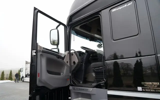 DAF XF 480 / BDF / 6X2 / / SSC / KLIMATYZACJA POSTOJOWA / OŚ PODNOSZONA / MEGA 