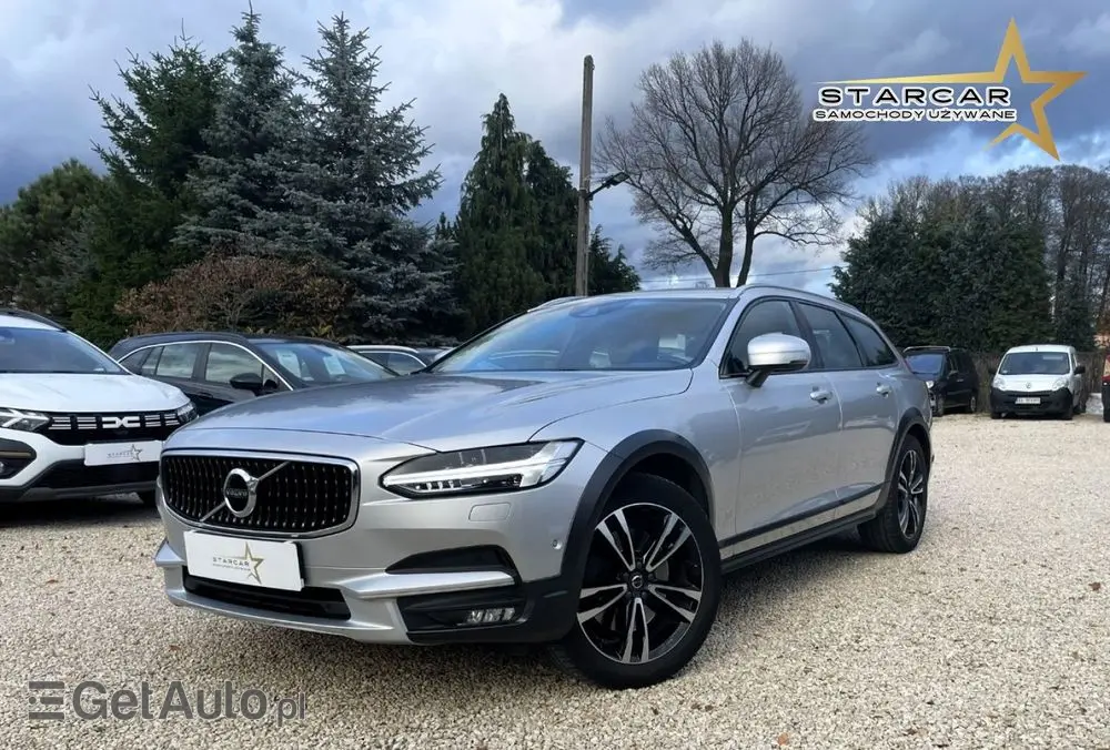 VOLVO V90 Cross Country 
