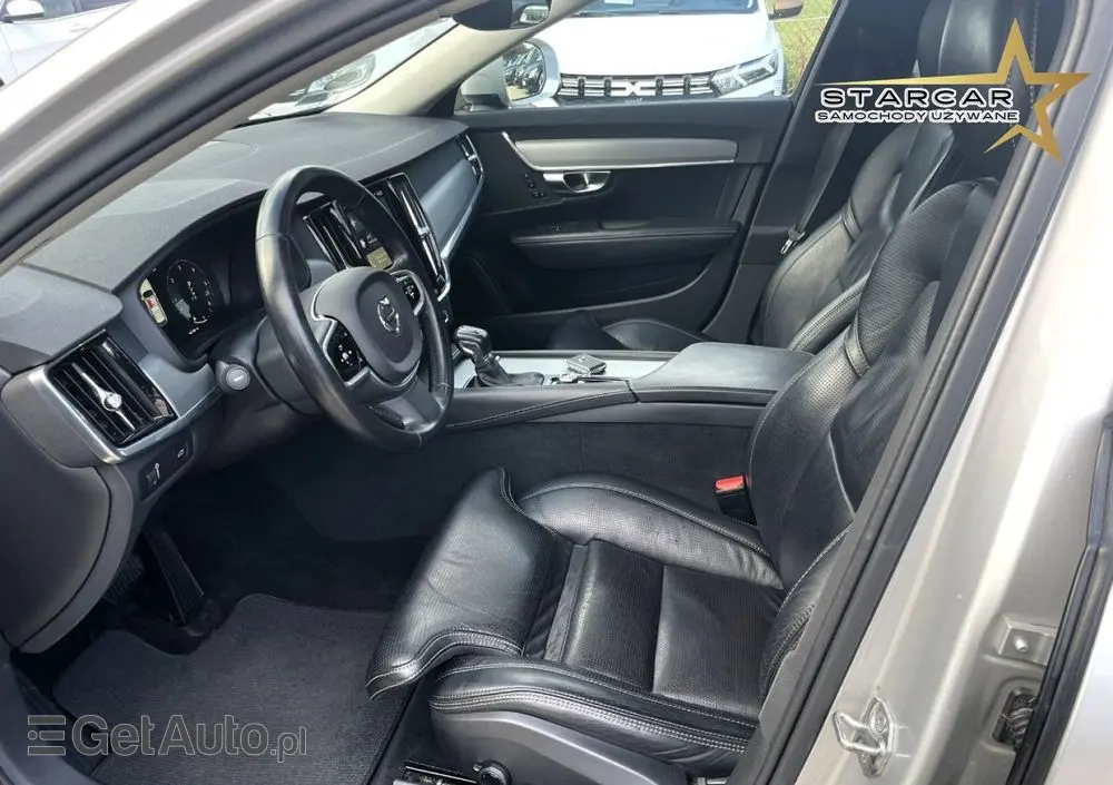 VOLVO V90 Cross Country 