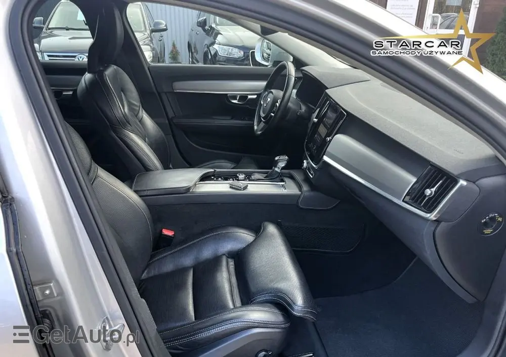 VOLVO V90 Cross Country 