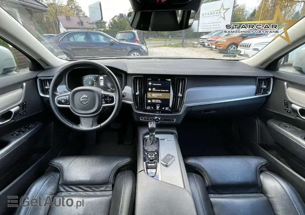 VOLVO V90 Cross Country 