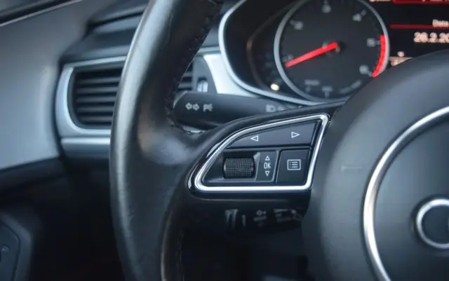 AUDI A6 Avant 2.0 TDI Ultra S tronic