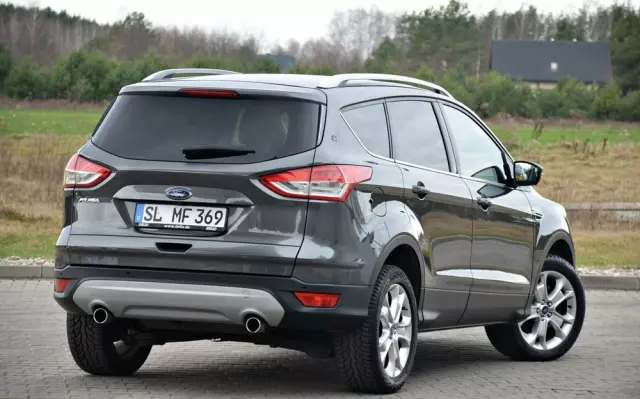 FORD Kuga 