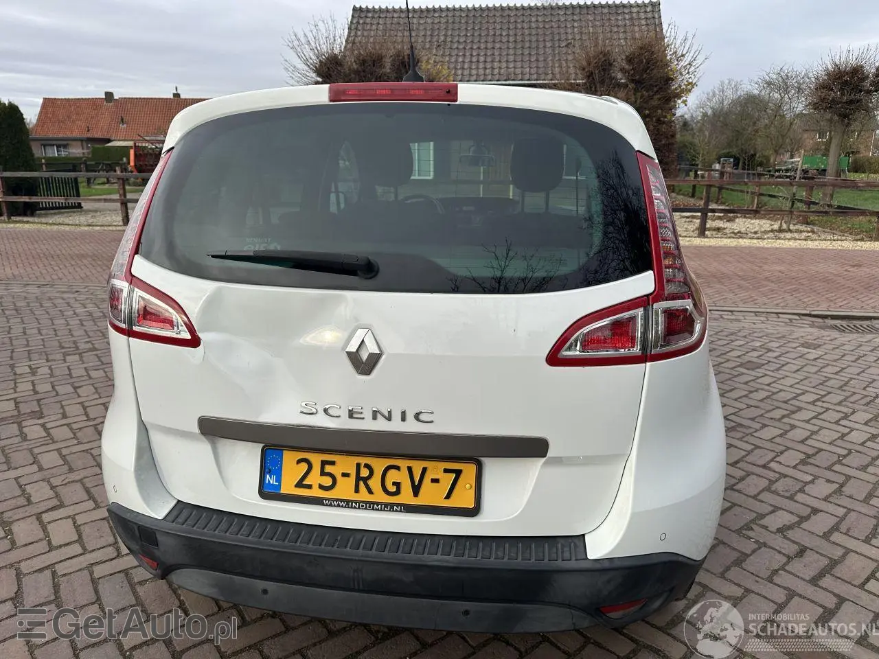 RENAULT Scenic Authentique 110