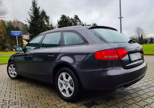 AUDI A4 