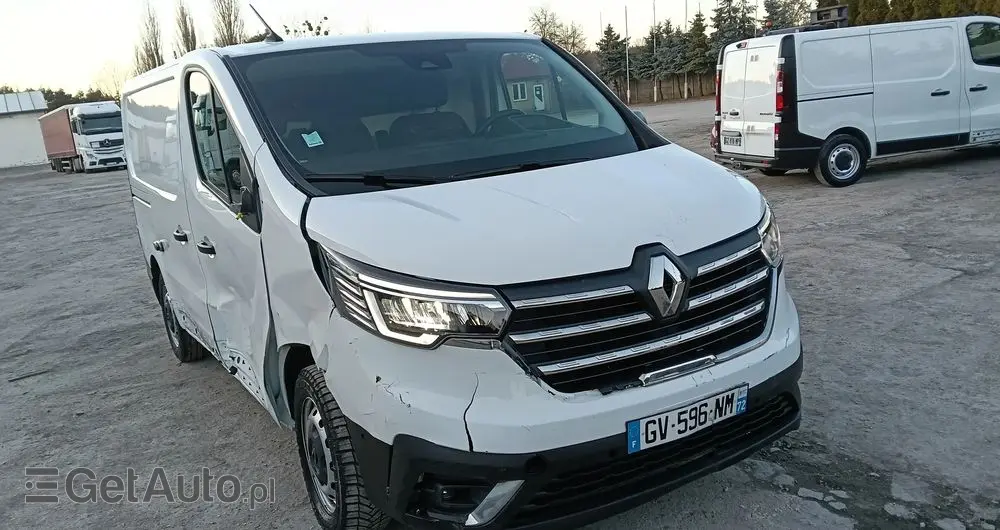 RENAULT Trafic 