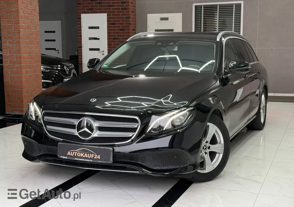 MERCEDES-BENZ Klasa E 220 d 9G-TRONIC