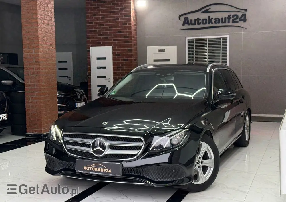 MERCEDES-BENZ Klasa E 220 d 9G-TRONIC